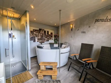 Cabane romantique avec terrasse panoramique à Ferdrupt - Photo 15