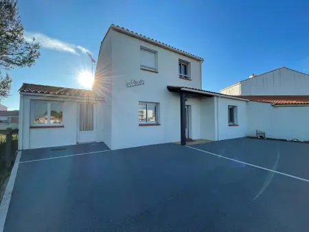 Maison 5 chambres 350m plage, terrain clôturé : photo 9