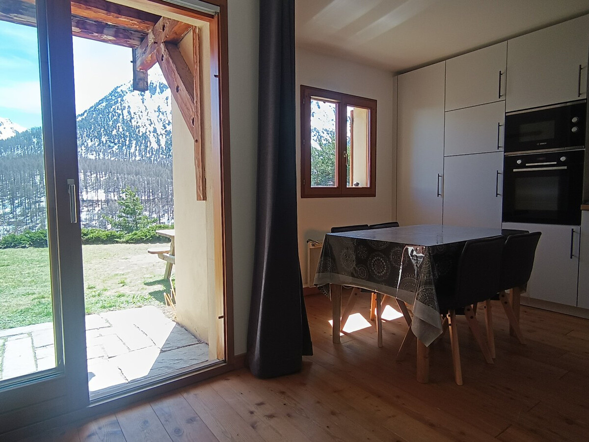 Studio rénové plein sud, terrasse-jardin à Montgenèvre - Photo 3