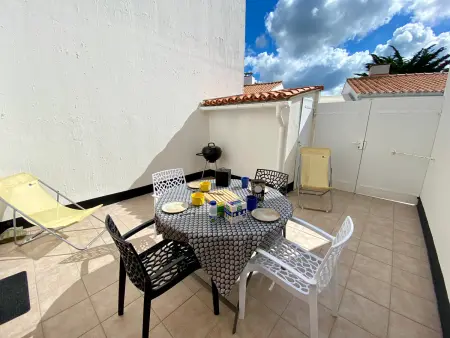 Location maison à Bretignolles sur Mer, Maison 3 pièces avec piscine chauffée & tennis, proche mer
