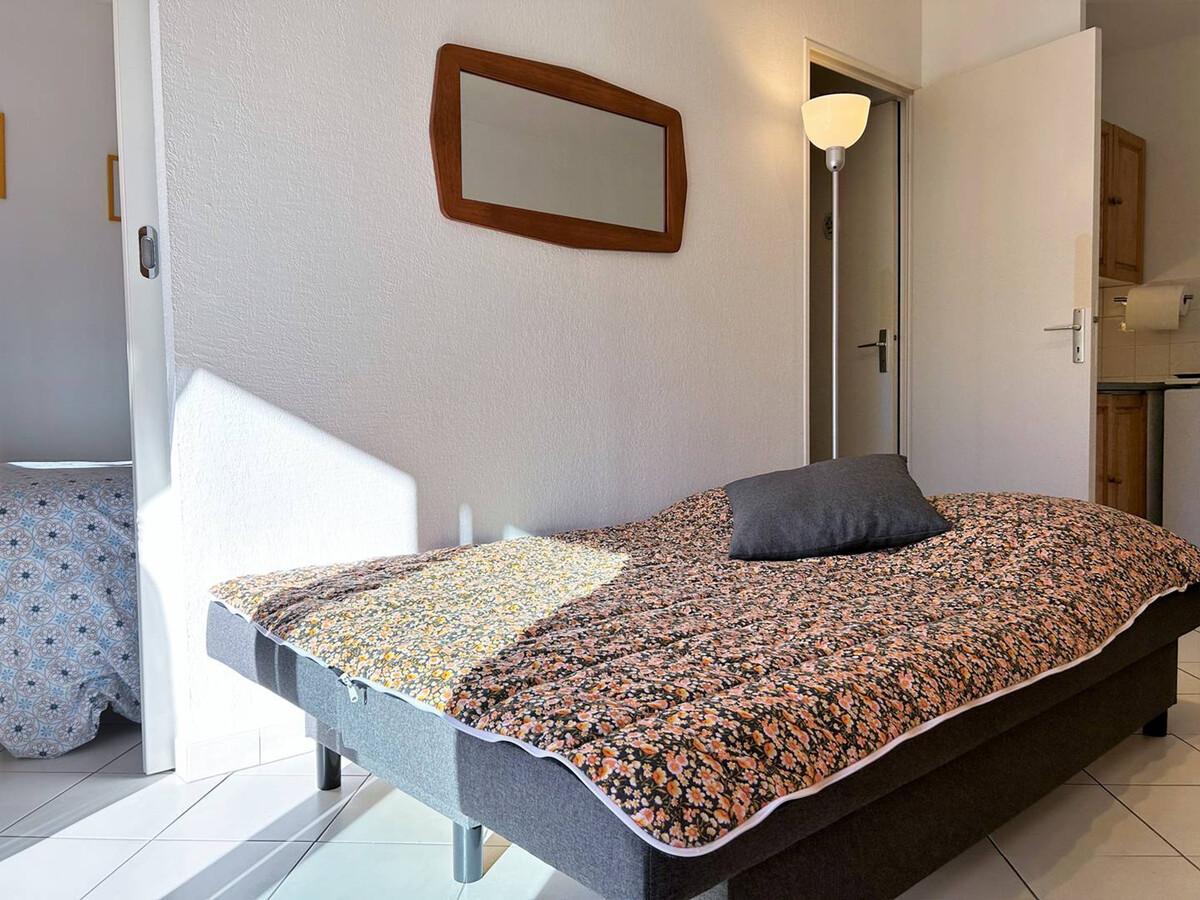 Appartement climatisé centre-ville du Lavandou, balcon sud - Photo 8