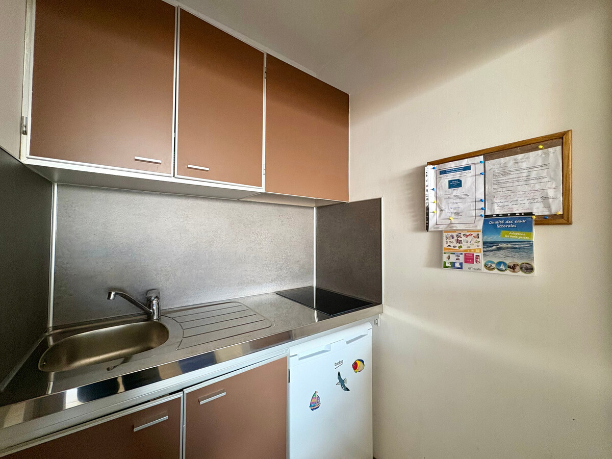 Studio rénové 30 m² face mer, accès plage direct - Photo 4