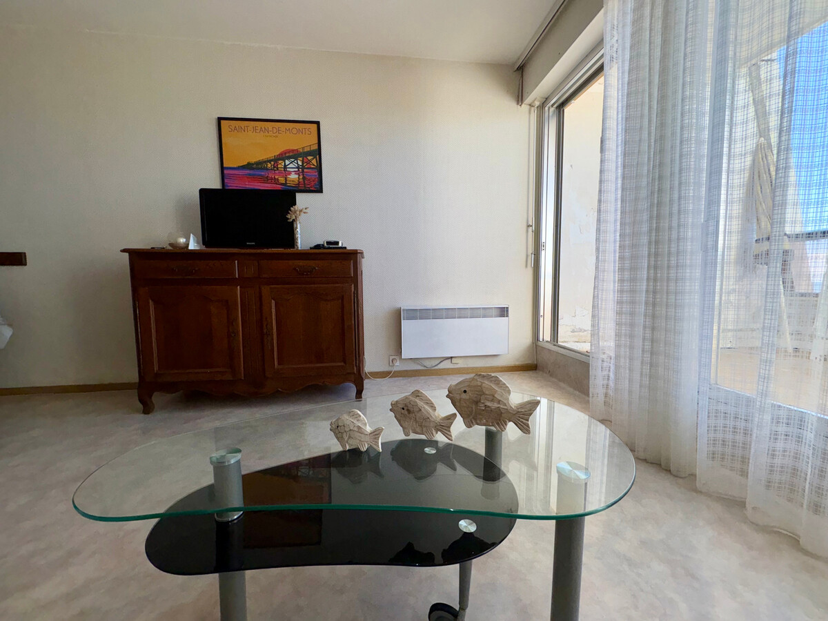 Studio rénové 30 m² face mer, accès plage direct - Photo 12