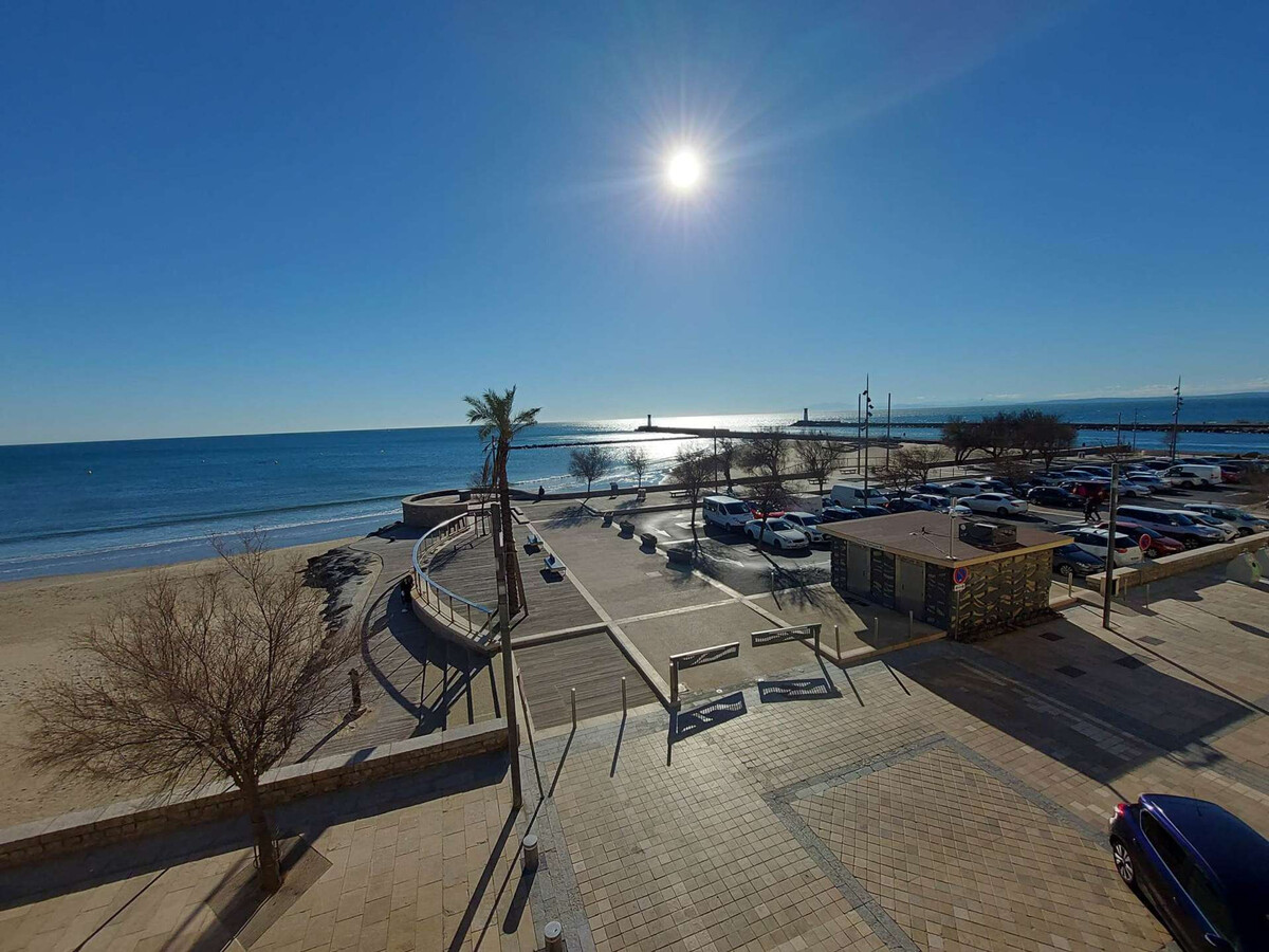 Studio cabine 4 pers. vue mer, terrasse sud, Grau d'Agde - Photo 4