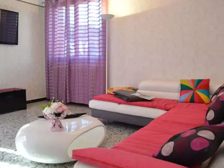 Maison 4 pièces avec terrasse, climatisation et parking - Proche plage à Fréjus - Photo 5