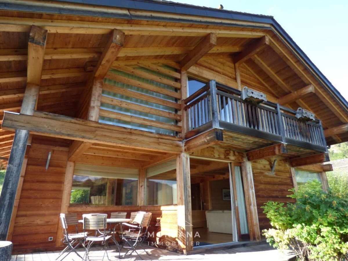 Les Frasses, chalet 300m² avec salle de jeux à 7 min du ski - Photo 1