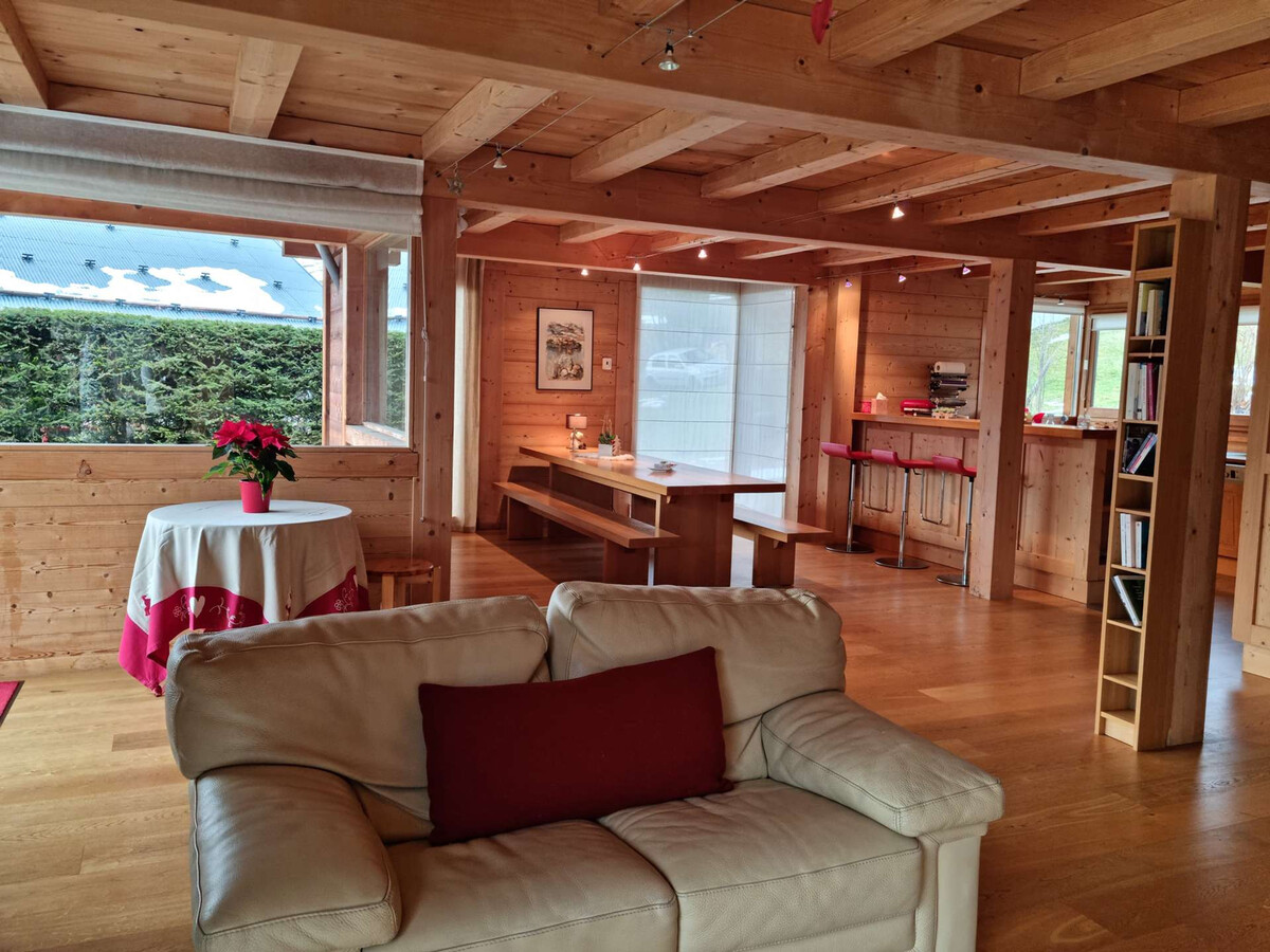 Les Frasses, chalet 300m² avec salle de jeux à 7 min du ski - Photo 2