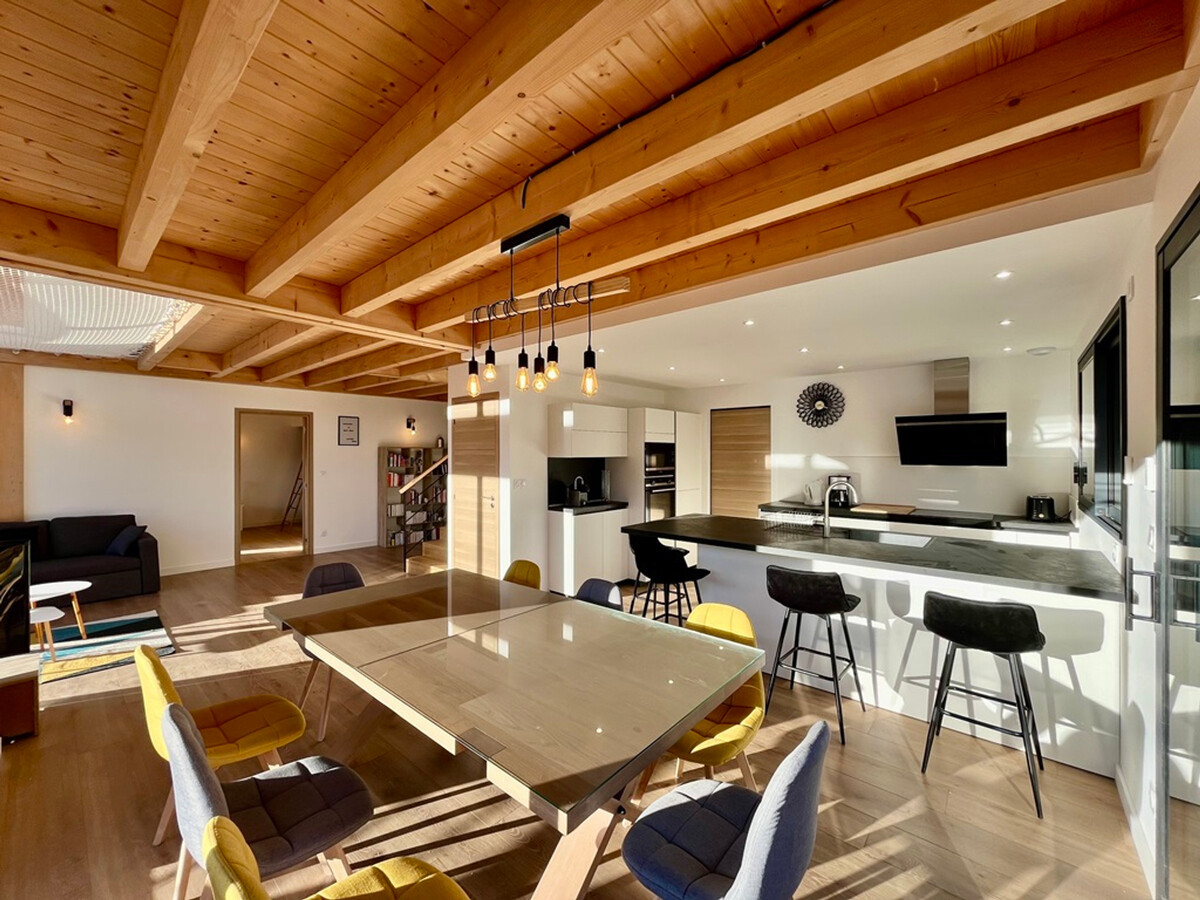 Chalet 136 m² face au Sancy, terrasse 30 m² - Photo 8