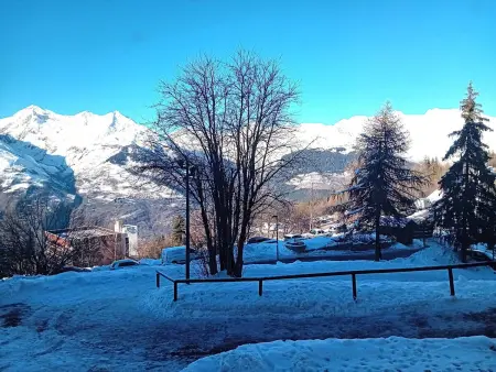 2 pièces cabine 4 pers. à 50 m des pistes, vue Mont-Blanc : photo 3