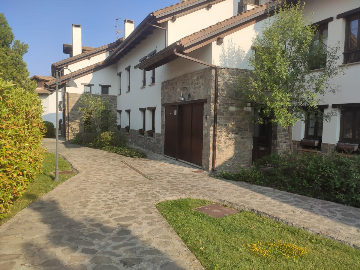 Duplex 8 pers. avec vue montagne à Jaca - Photo 1