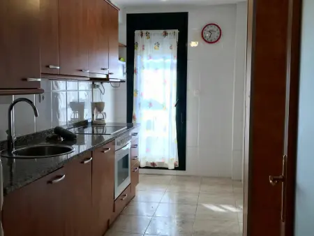 Appartement familial 2 chambres avec piscine, balcon et parking - Jaca : photo 3
