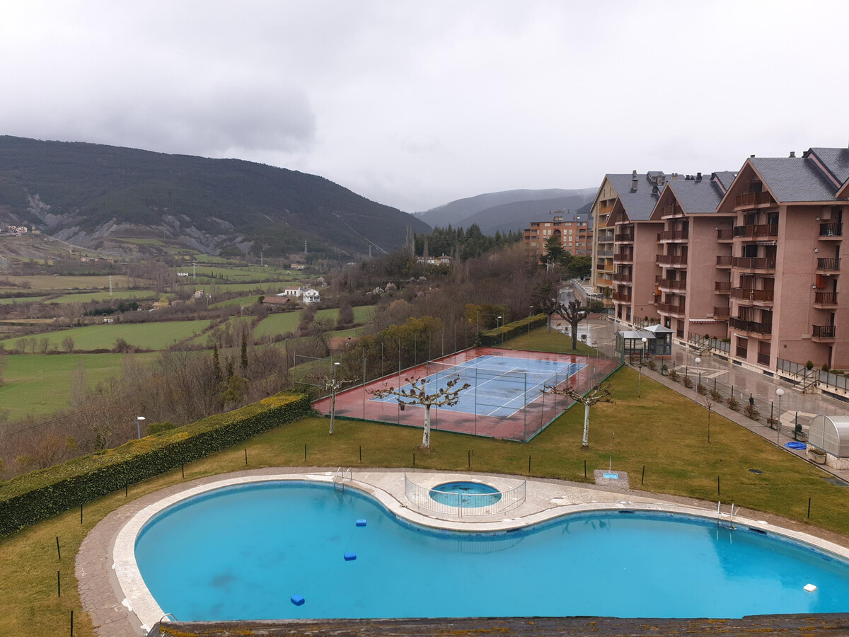 Appartement montagnard 2 ch. avec piscine à Jaca - Photo 8