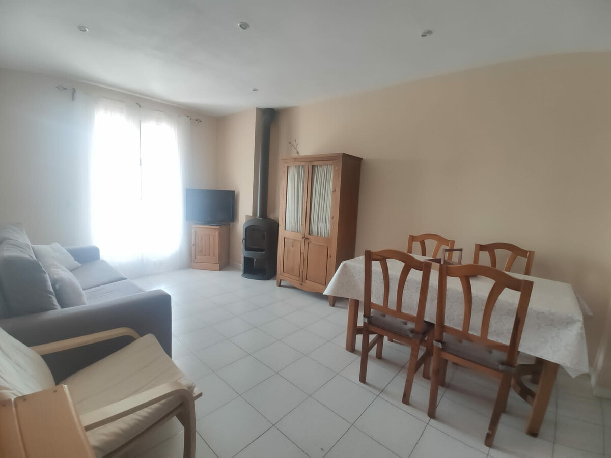 Appartement 2 chambres à Jaca avec piscine commune - Photo 2