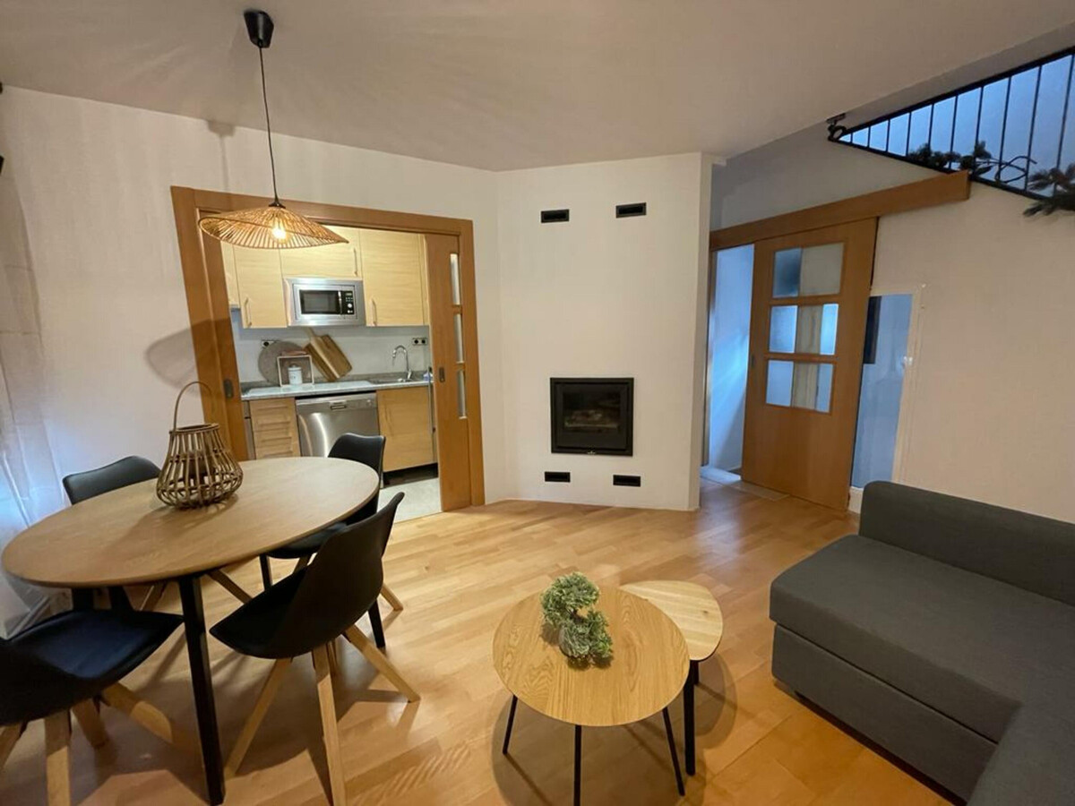 Maison 3 étages à Villanúa, 15 min des pistes - Photo 2