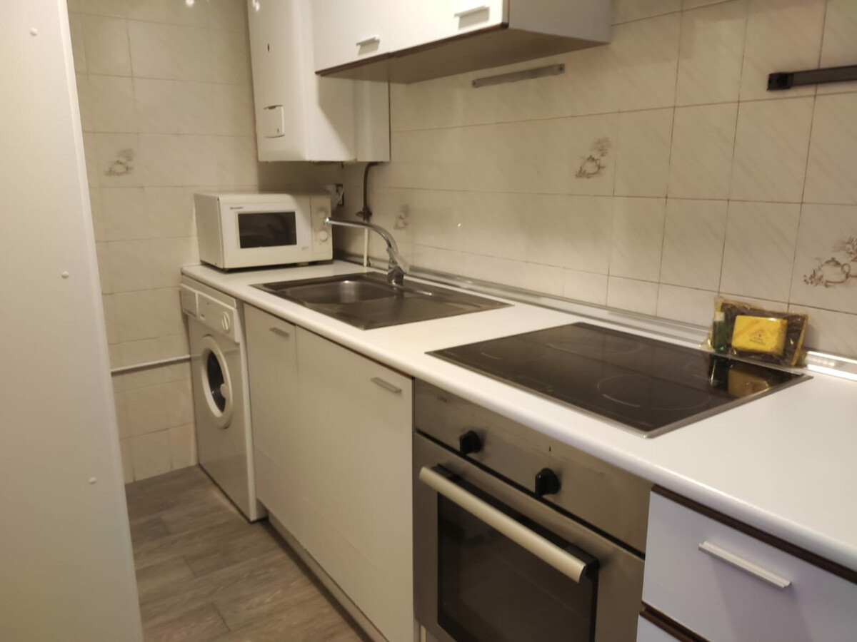 Appartement montagne à Jaca, piscine et parking - Photo 4