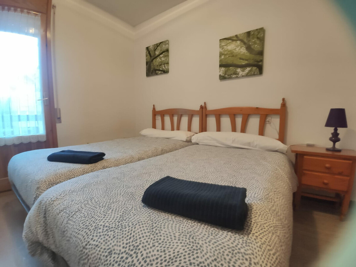 Appartement montagne à Jaca, piscine et parking - Photo 5