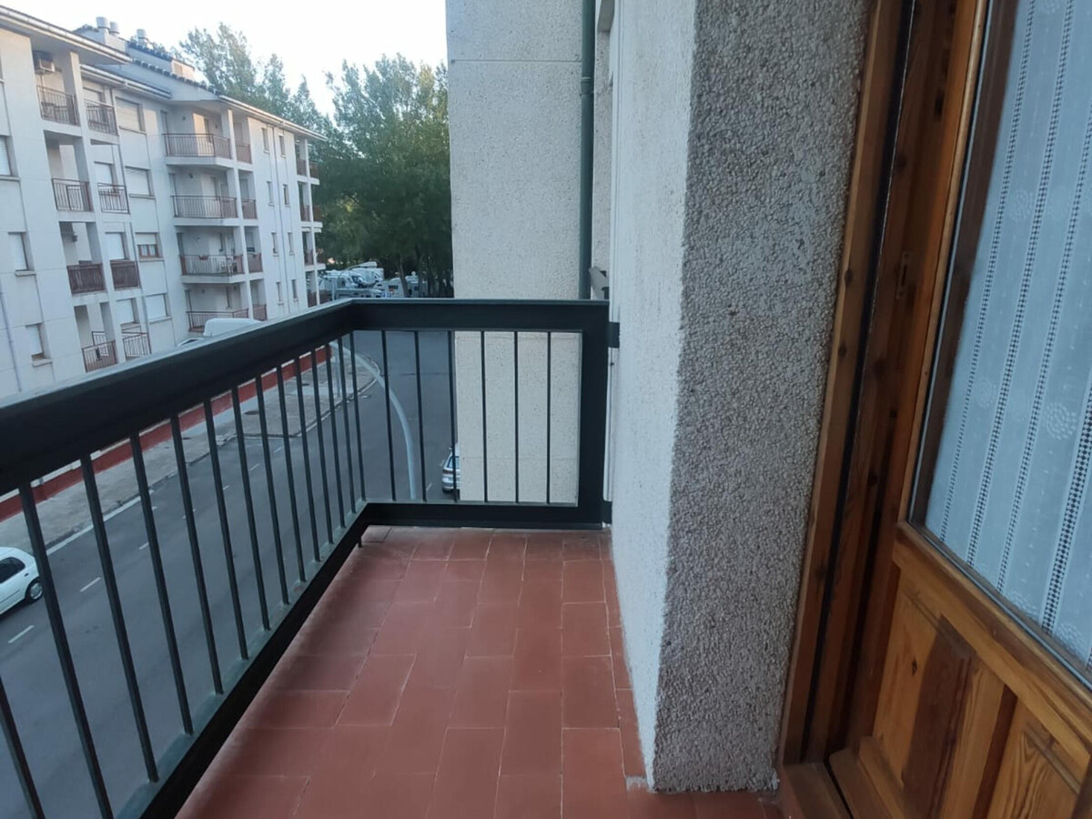 Appartement montagne à Jaca, piscine et parking - Photo 8