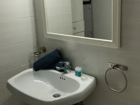 T3 centre Jaca, 4 personnes, parking inclus : photo 9