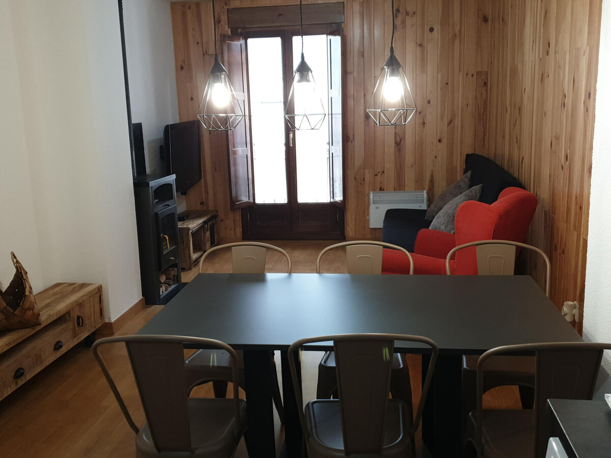Appartement montagne 6 pers. avec cheminée à Canfranc - Photo 2