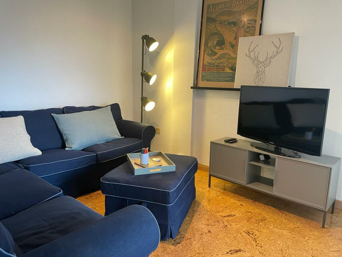 Appartement 4 pers. à Jaca, piscine et salle de sport - Photo 3