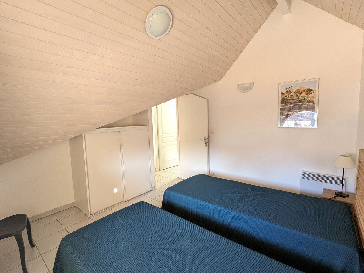 Duplex T3 lumineux avec balcon Sud et parking à Arcachon - Photo 17