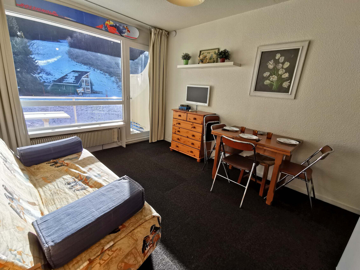 Studio cabine skis aux pieds, balcon vue piste - Photo 1