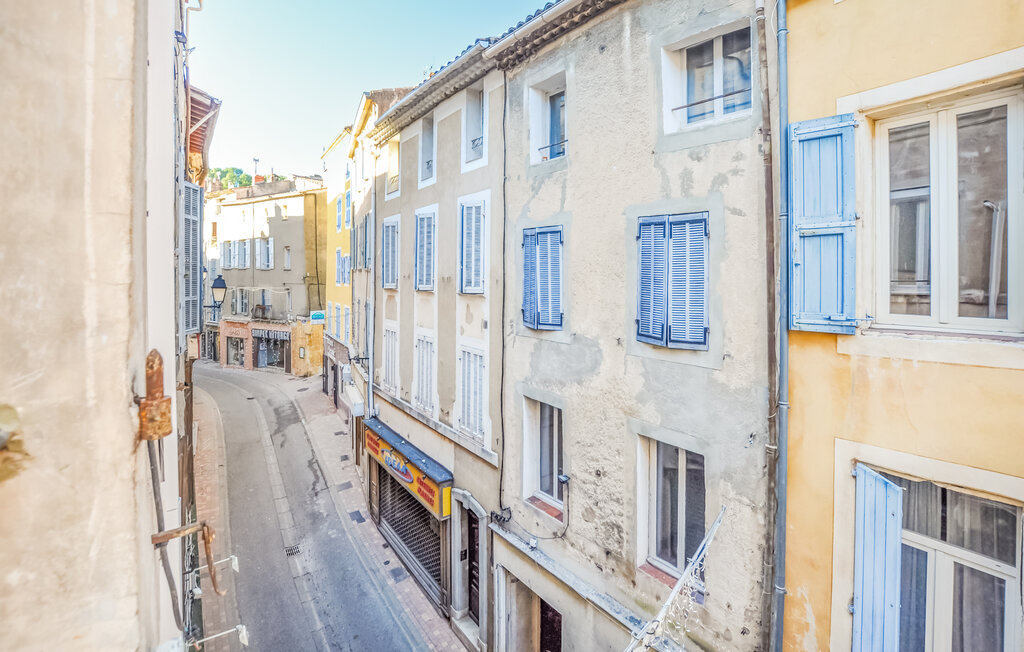 Appartement centre-ville à Barjols, 4 personnes, hauts plafonds - Photo 1