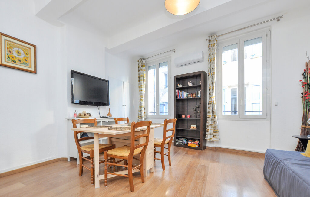 Appartement centre-ville à Barjols, 4 personnes, hauts plafonds - Photo 2