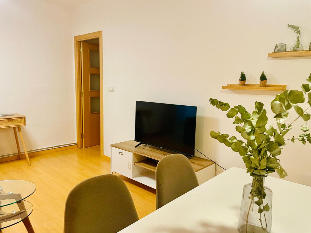 Appartement 2 chambres à Jaca avec piscine estivale - Photo 4