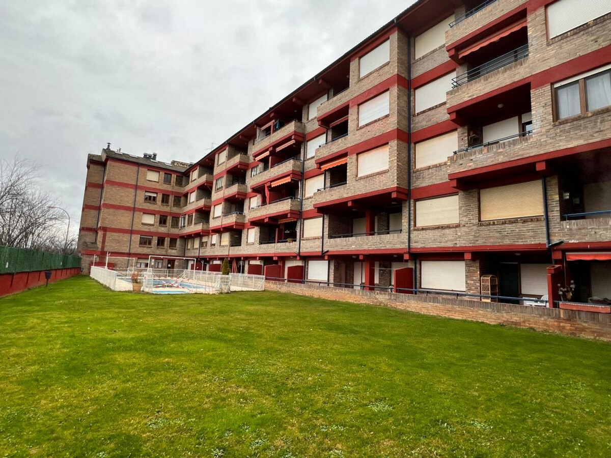 Appartement 2 chambres à Jaca avec piscine estivale - Photo 7