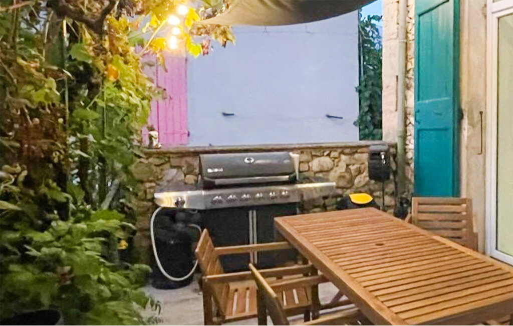 Maison de pierre en Drôme avec terrasse et barbecue - Photo 4