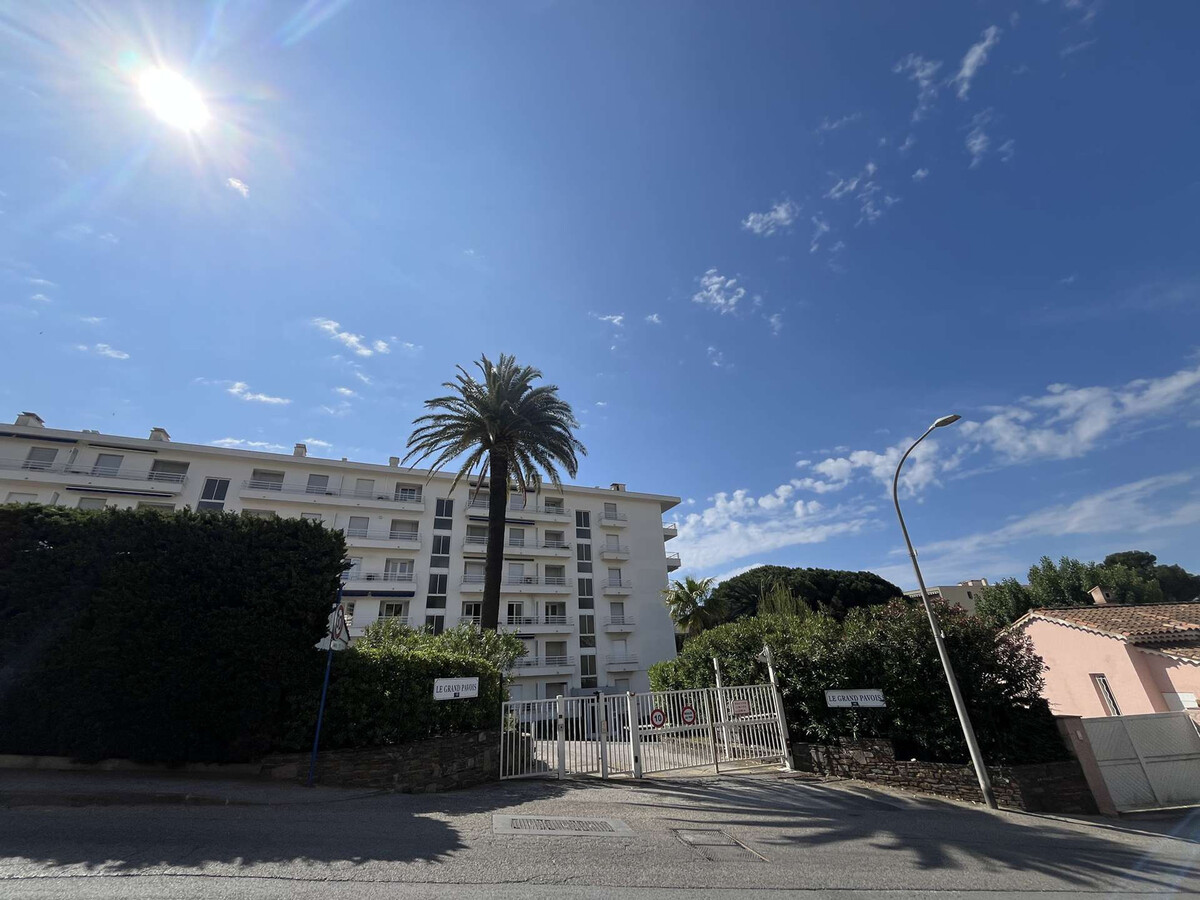 Studio climatisé en résidence avec piscine à Cavalaire - Photo 17