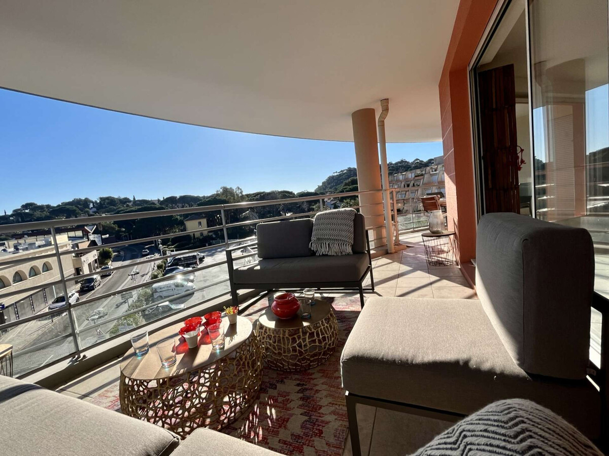 T4 Cavalaire face au Casino, 2 terrasses, parking privé - Photo 4