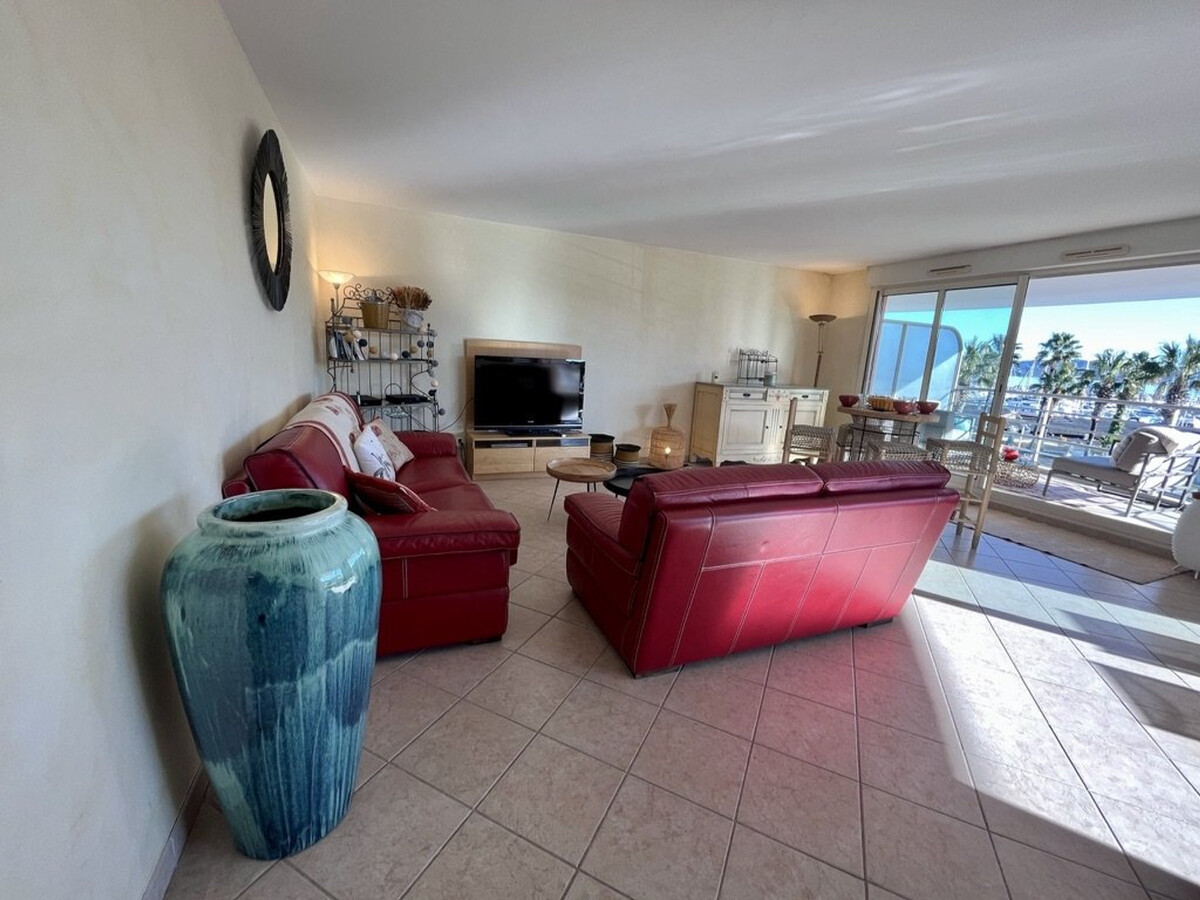 T4 Cavalaire face au Casino, 2 terrasses, parking privé - Photo 9