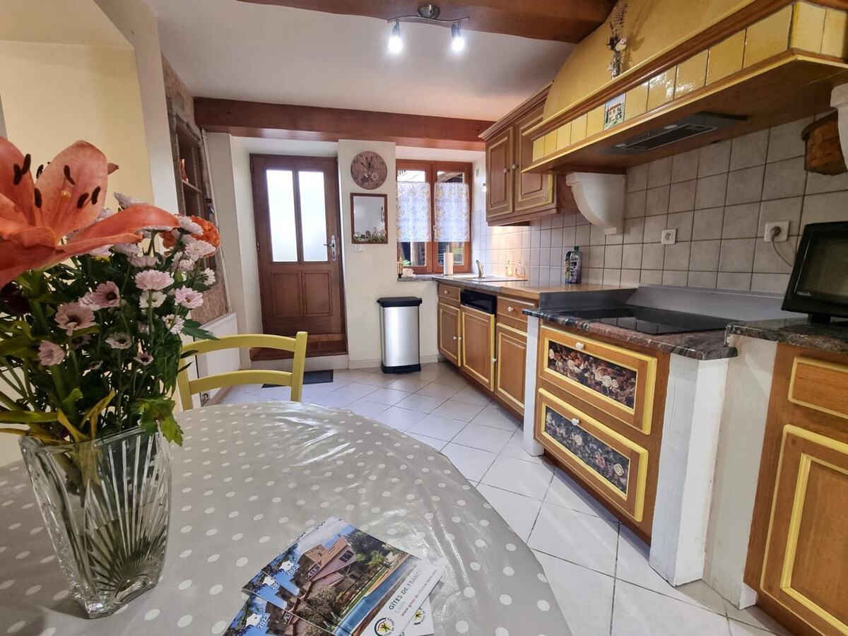 Gîte 75 m² Saint-Germain-Laval, 2 chambres, cour avec barbecue - Photo 2
