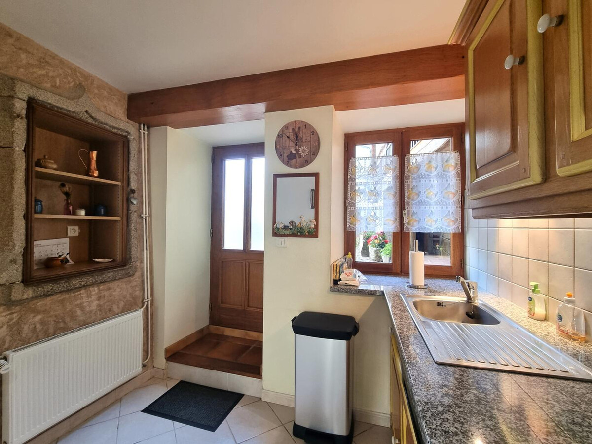 Gîte 75 m² Saint-Germain-Laval, 2 chambres, cour avec barbecue - Photo 3