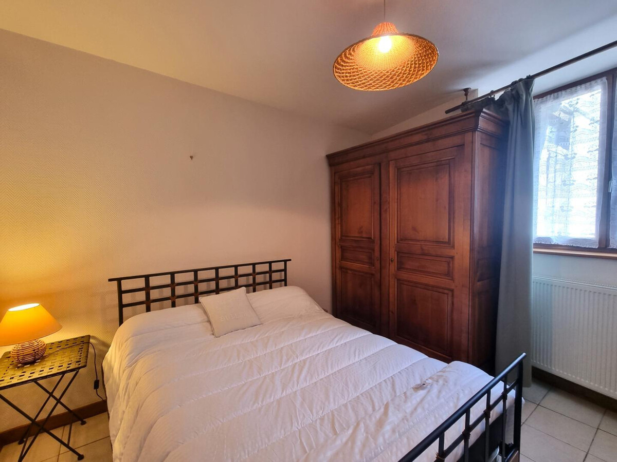 Gîte 75 m² Saint-Germain-Laval, 2 chambres, cour avec barbecue - Photo 7