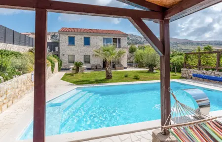 Location maison à Pag