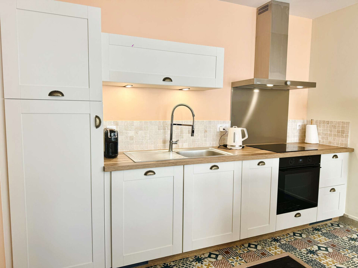 Appartement rénové à 50m de la plage de Cap Coz - Photo 2