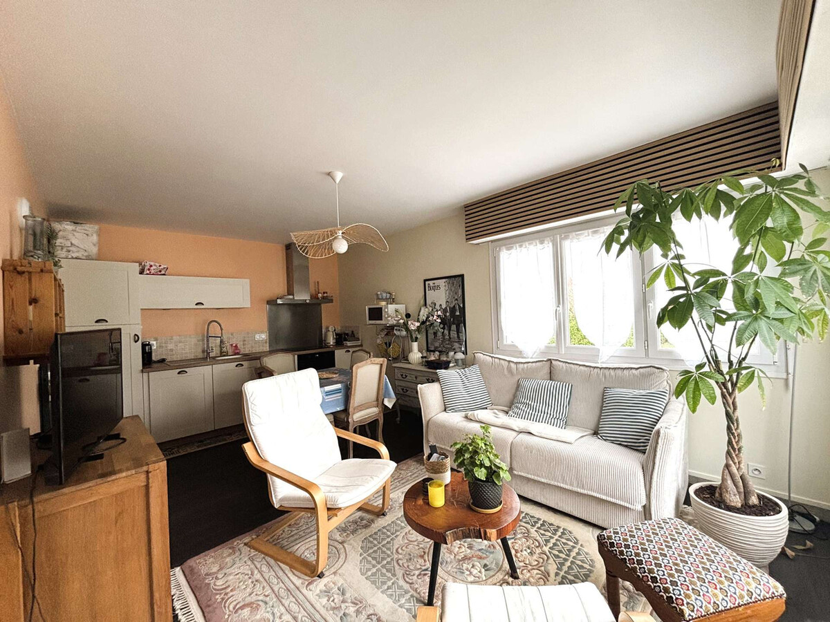 Appartement rénové à 50m de la plage de Cap Coz - Photo 3