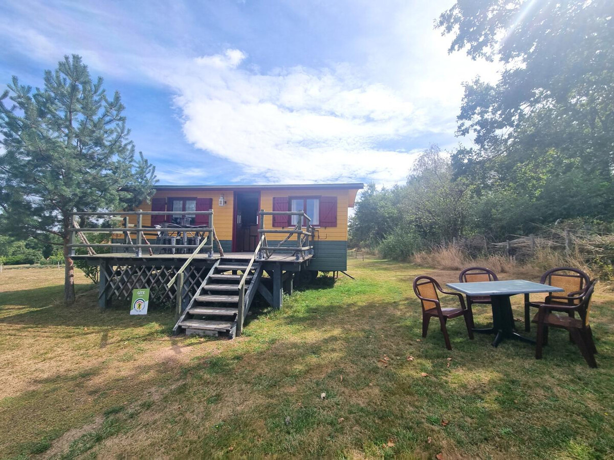 Roulotte pittoresque 4 pers, terrasse 16m², animaux admis - Photo 1