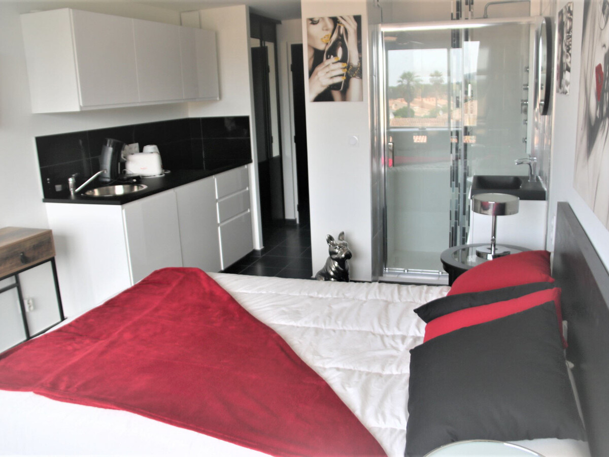 Studio 2 personnes Cap d'Agde, piscine et parking - Photo 2