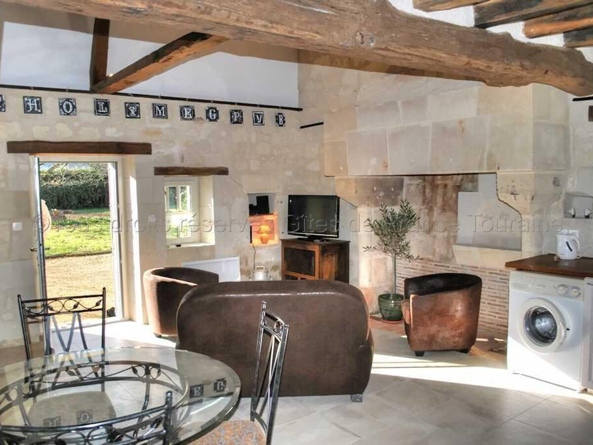 Gîte XVIe-XVIIIe rénové, jardin clos à 200m de la Loire - Photo 2