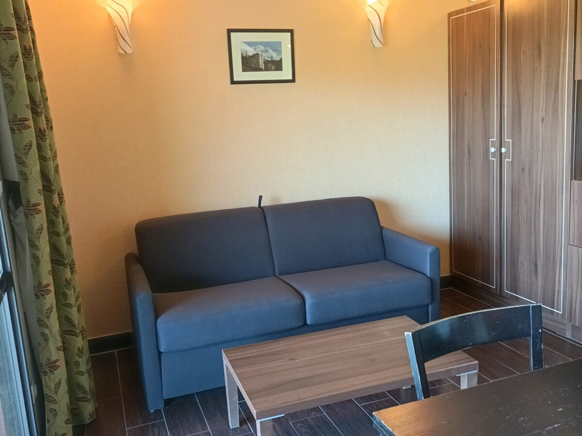 Studio 27m² à Jausiers, piscine, sauna et parking - Photo 2