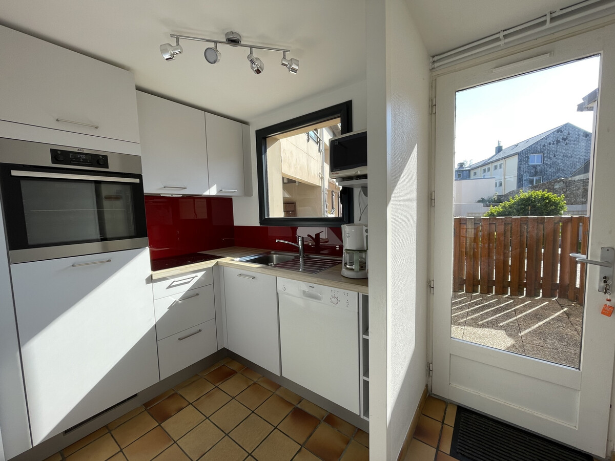 Duplex front de mer avec accès direct plage à Saint-Pair - Photo 2