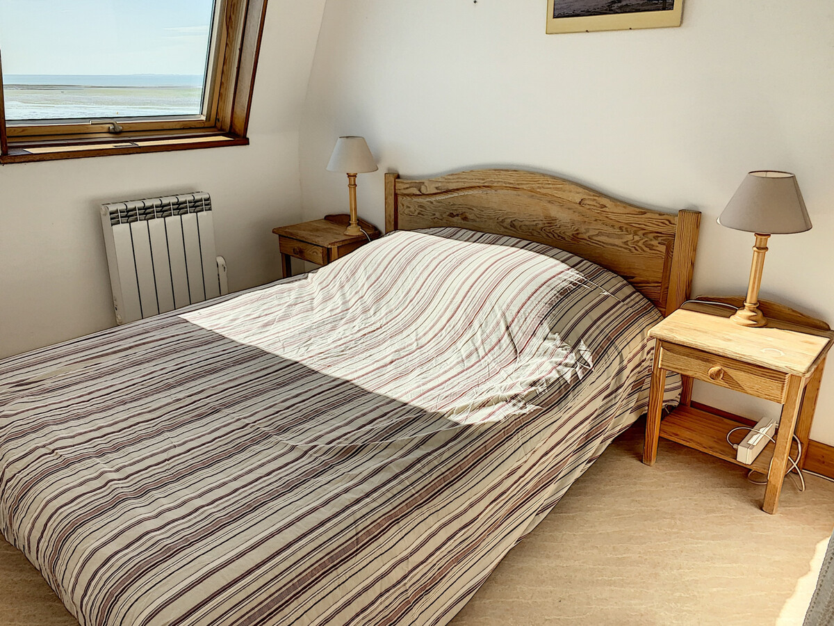Duplex front de mer avec accès direct plage à Saint-Pair - Photo 10