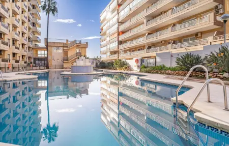 Appartement vue mer avec piscine commune à Fuengirola : photo 2