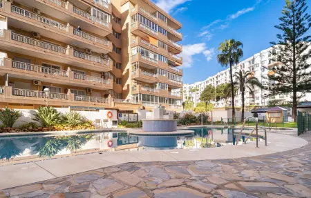 Appartement vue mer avec piscine commune à Fuengirola : photo 10