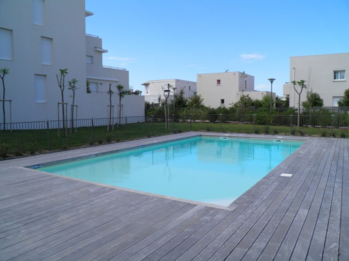 Appartement 2 pièces Sète, 250 m plage, piscine et garage - Photo 2
