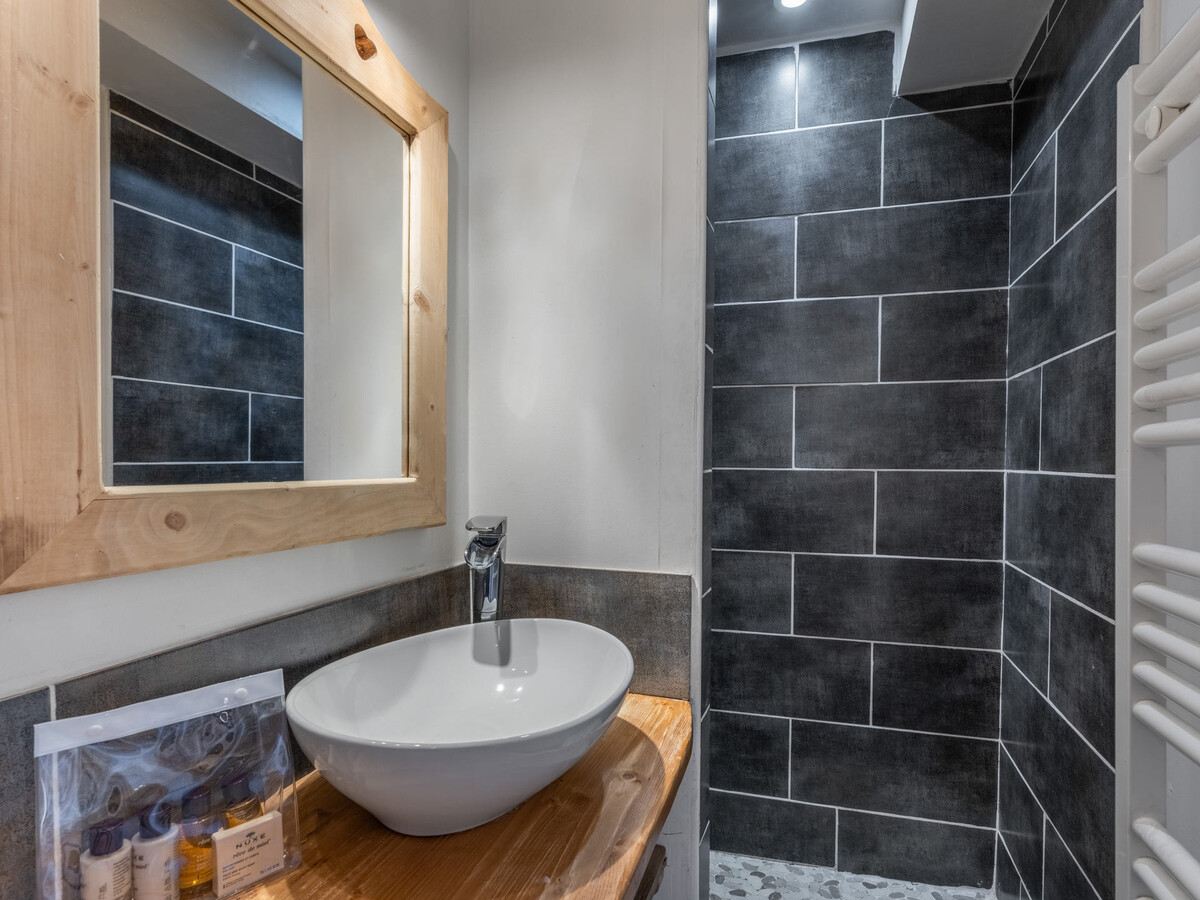 Appartement ski aux pieds, balcon ouest, animaux admis - Photo 8